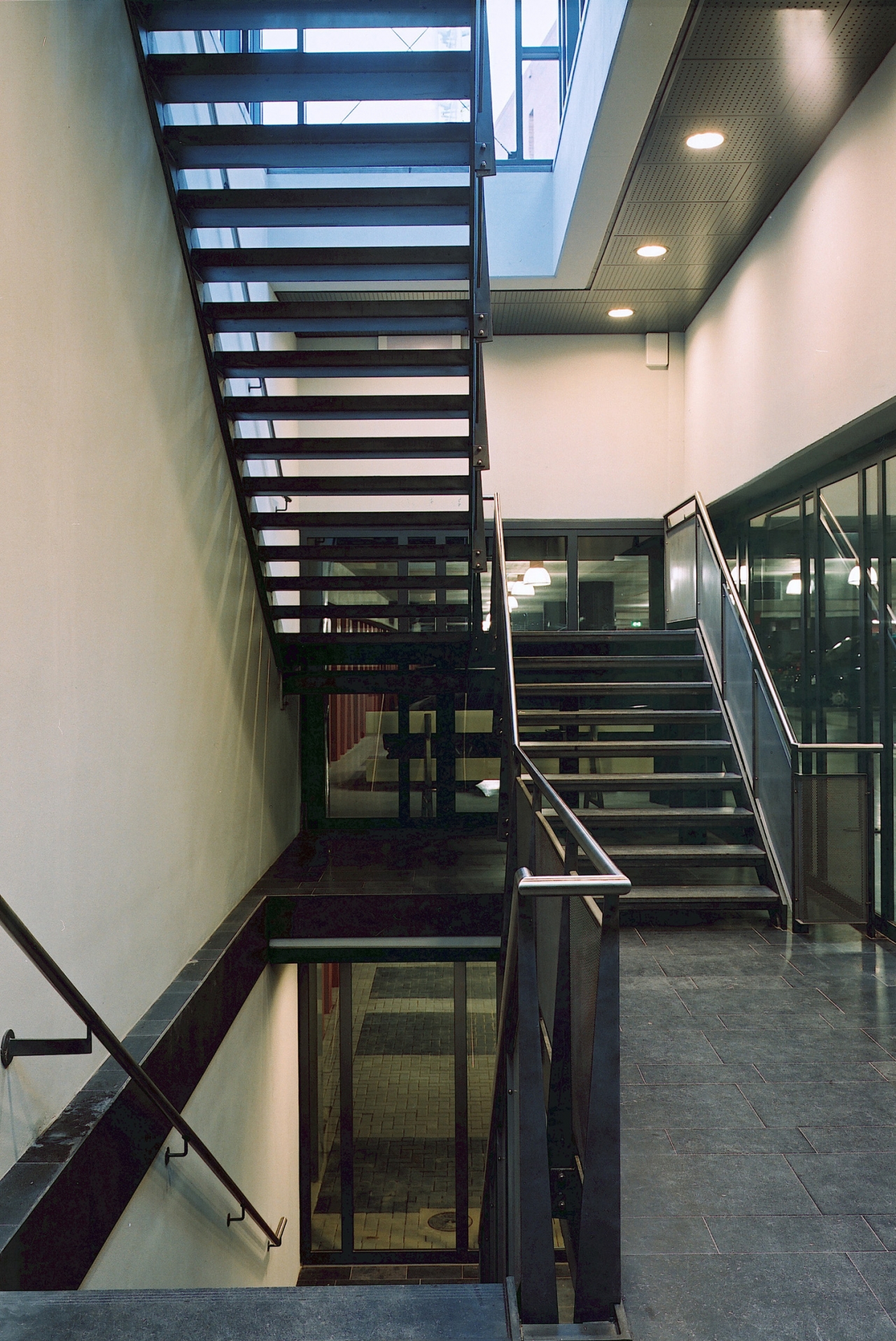 Studio leon thier – van heekgarage